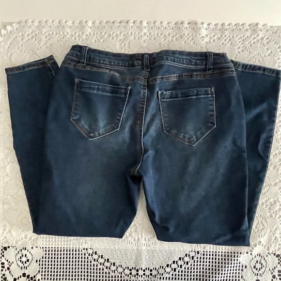 Republic Jeans - Picture 8 of 8